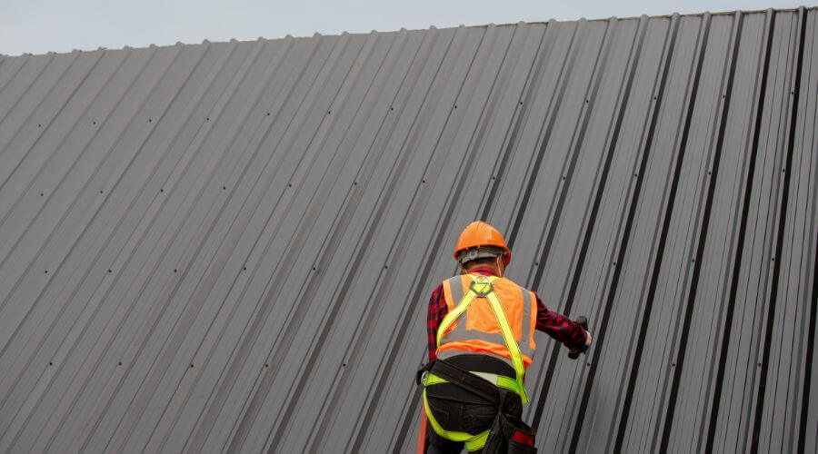 Expert Emergency Roof Repairs services in Cambridge City, IN